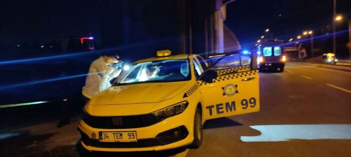 Kocaeli'de bir kişi takside silahla vurulmuş halde ölü bulundu