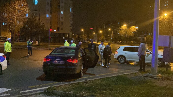Kayseri'de yeni aldığı otomobiliyle kaza yapan sürücü gözyaşlarına boğuldu